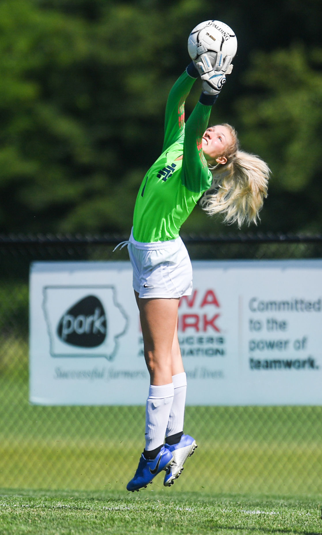 060821-qc-spt-iowa-state-soccer-assum-heelan-002